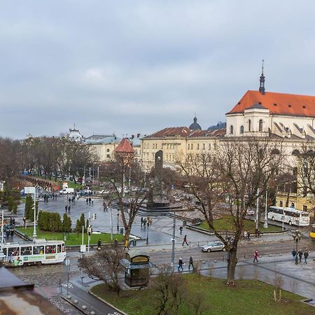 В Центрі Біля Ратуші Вулиця Площа Ринок 11 Leópolis Exterior foto