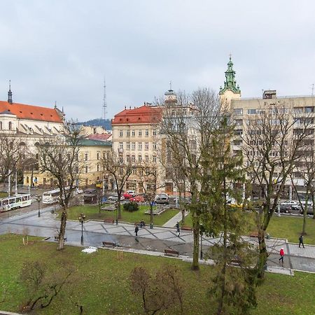 В Центрі Біля Ратуші Вулиця Площа Ринок 11 Leópolis Exterior foto